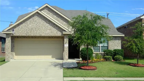 2010 Dripping Springs Drive, Forney, TX 75126