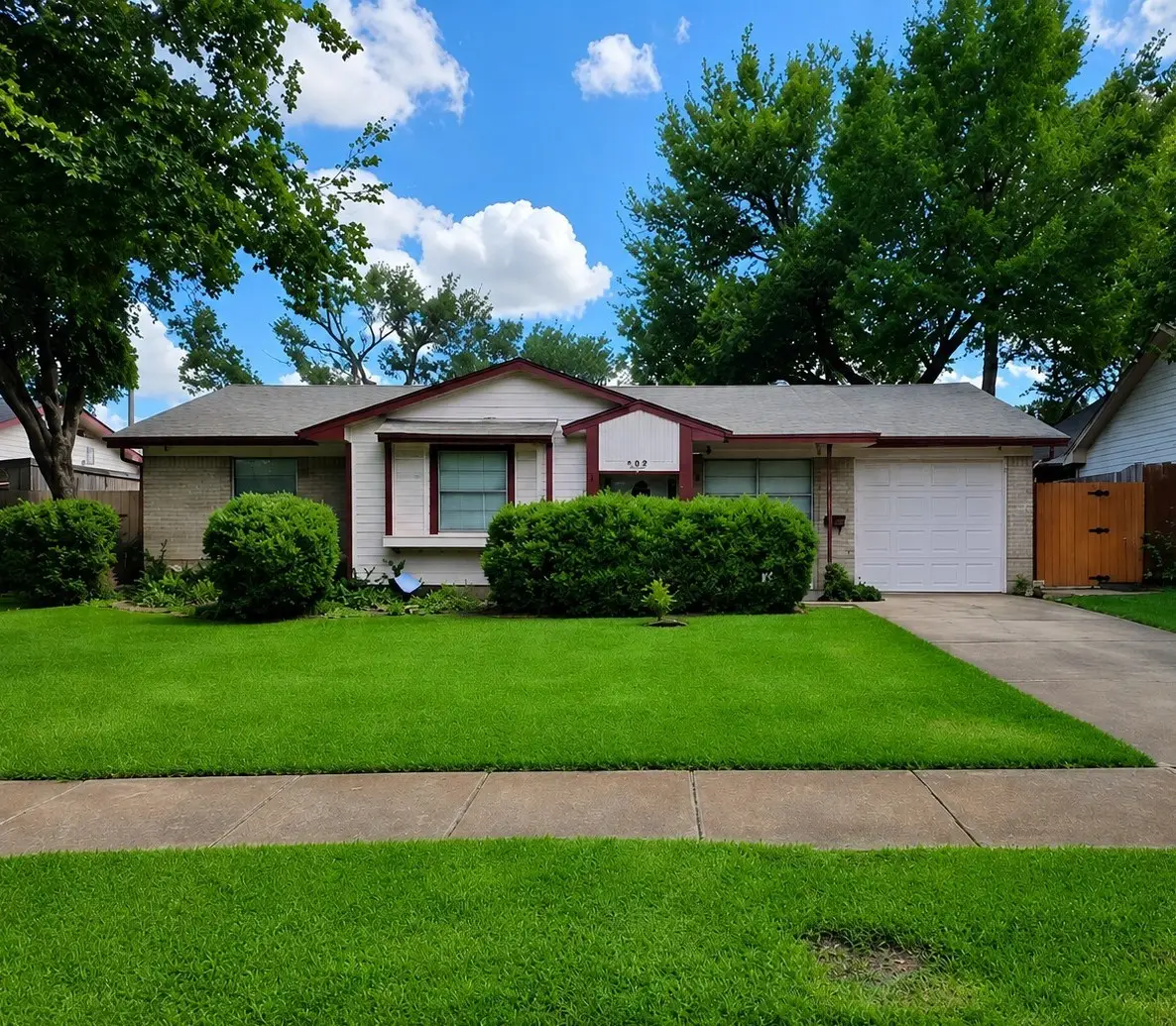 702 Milky Way, Garland, TX 75040 - #1