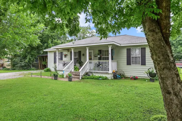 304 Lee Street, Wolfe City, TX 75496