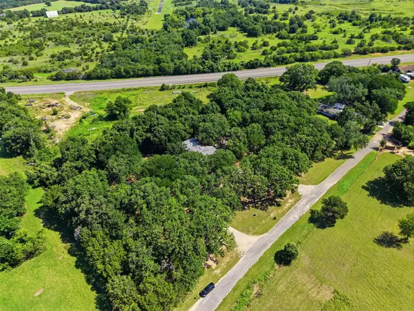 1135 County Road 2005, Glen Rose, TX 76690