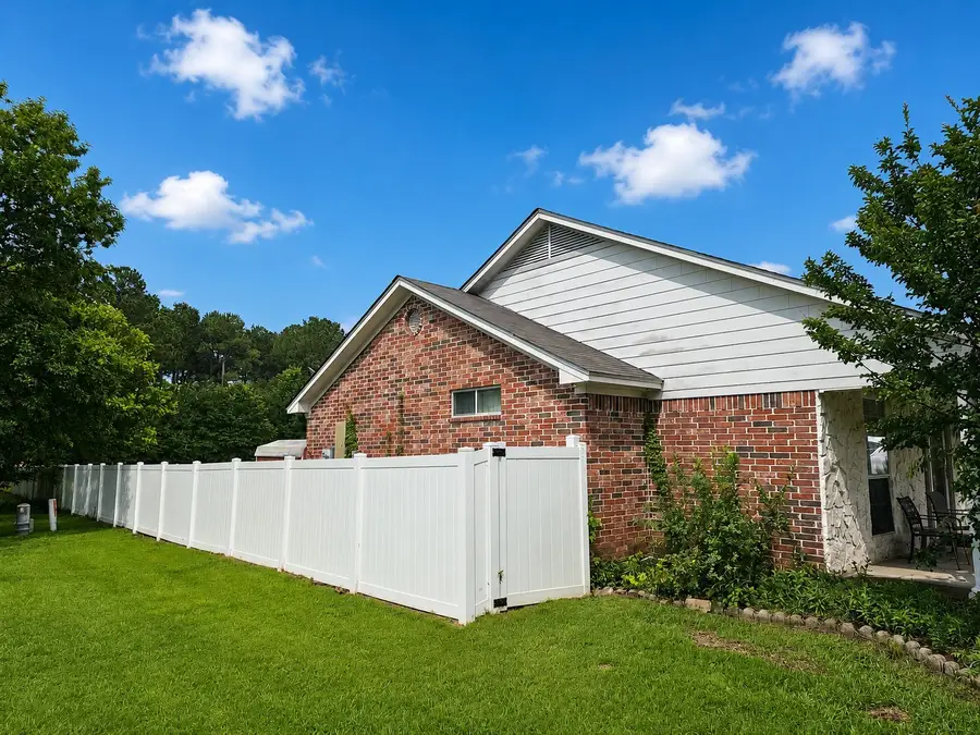305 Bob White Street, Pittsburg, TX 75686 - #2