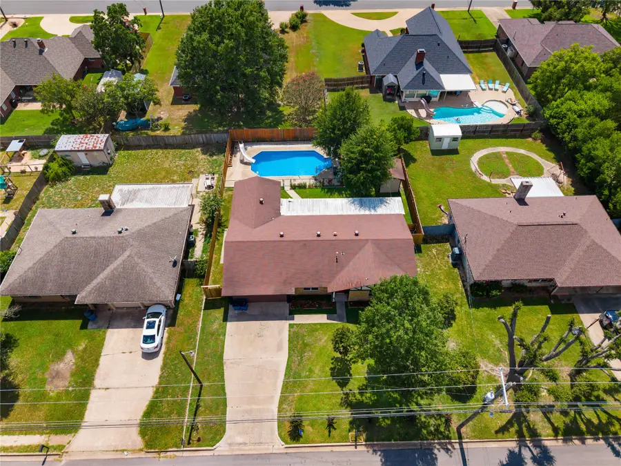 309 Gray Street, Henderson, TX 75652 - #3