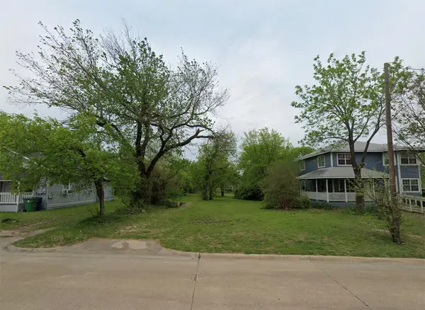 609 E Parks Avenue, Waxahachie, TX 75165