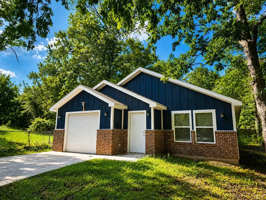 610 W Austin Street, Paris, TX 75460 - #2