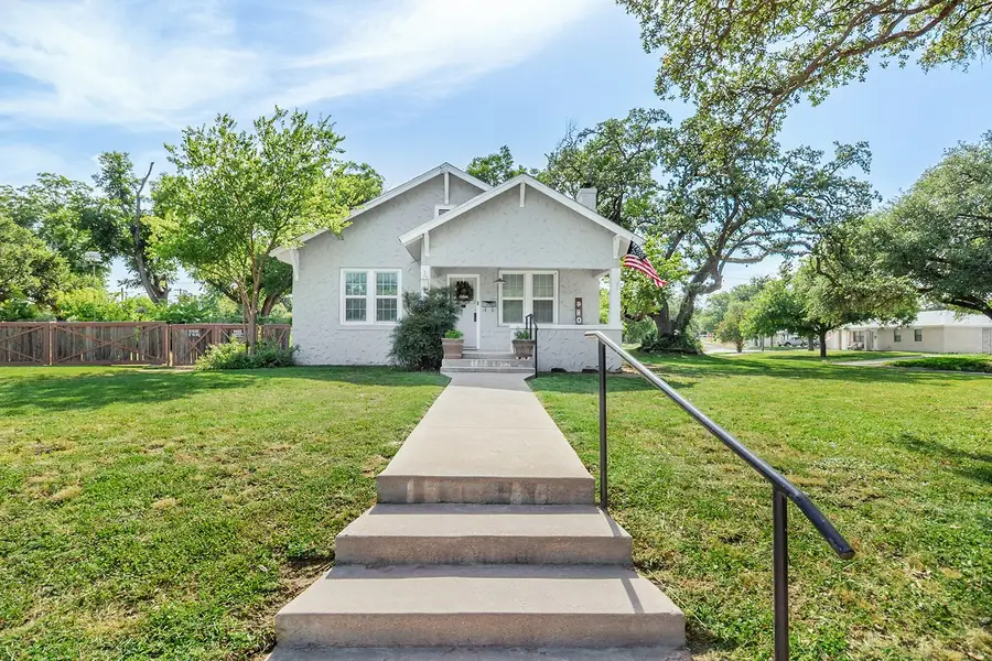 1800 S China Street, Brady, TX 76825 - #2