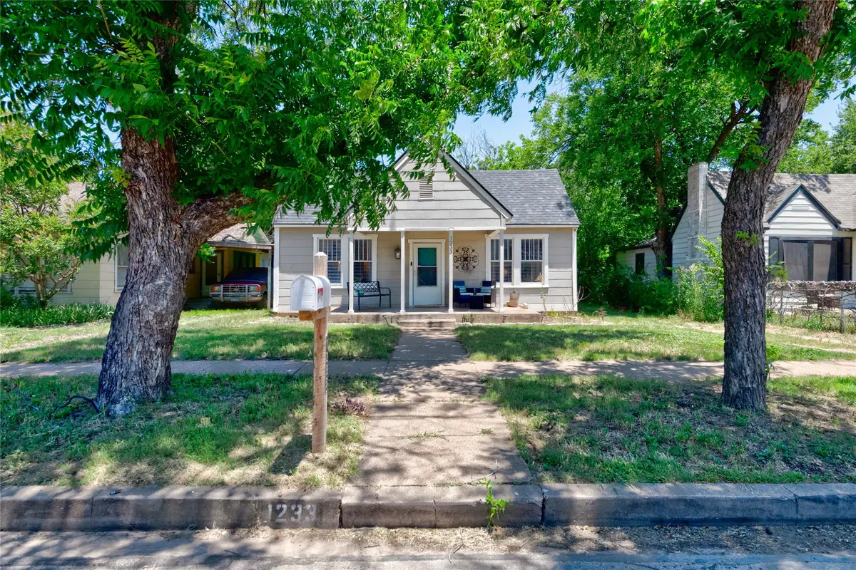 1233 Peach Street, Abilene, TX 79602 - #1