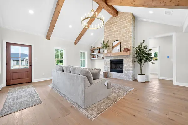 301 Grace Lane, Athens, TX 75751