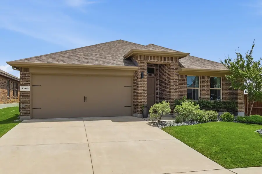 9200 Desertrock Road, Fort Worth, TX 76131 - #2