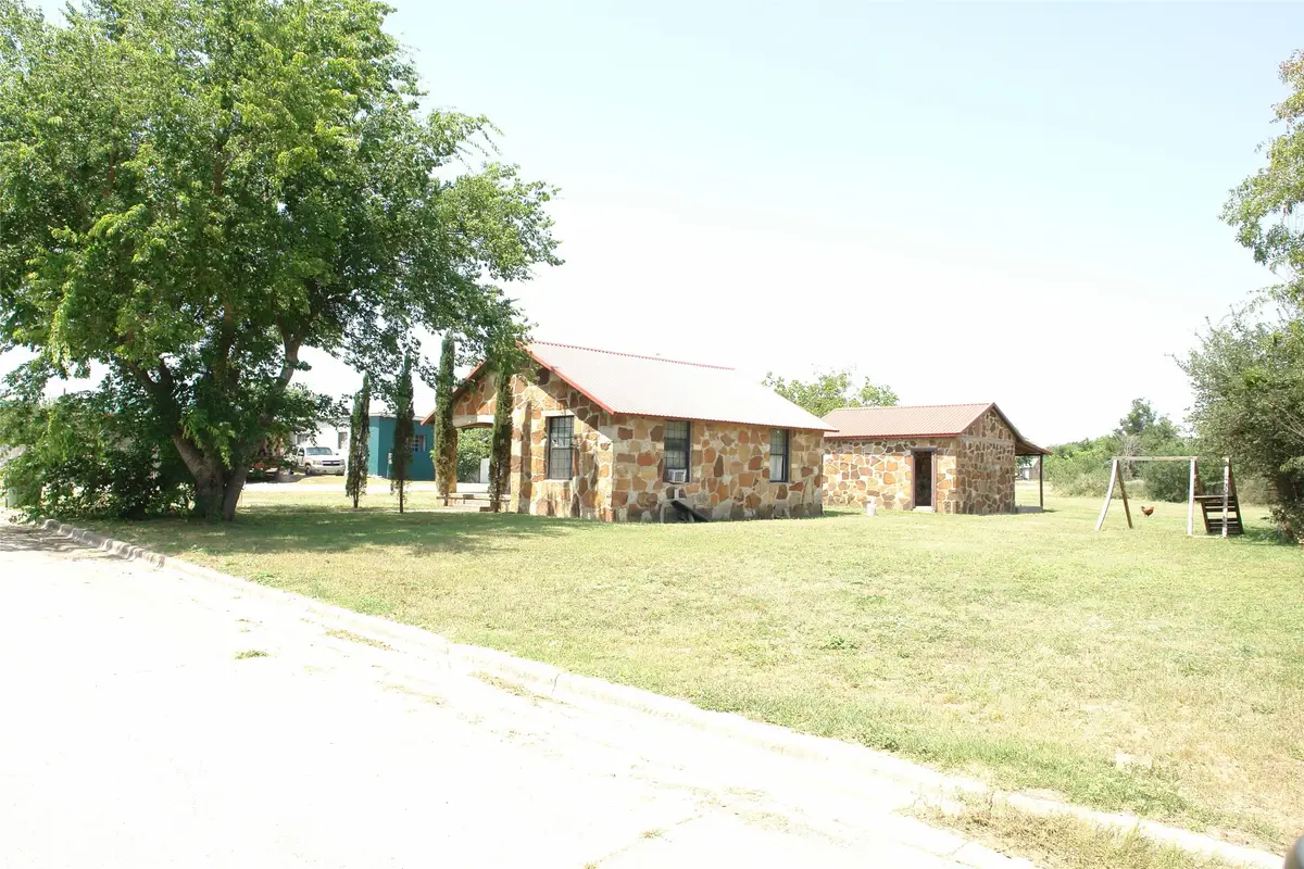 1006 S Bluffton, San Saba, TX 76877 - #1