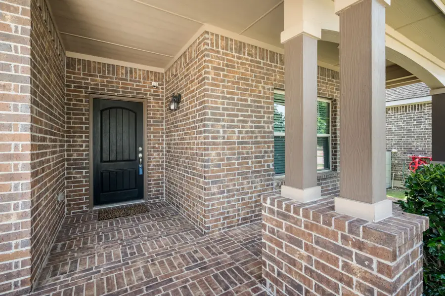 916 Hawks Way, Argyle, TX 76226 - #3