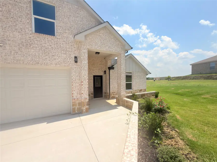 402 Bellaire Circle, Mineral Wells, TX 76067 - #3