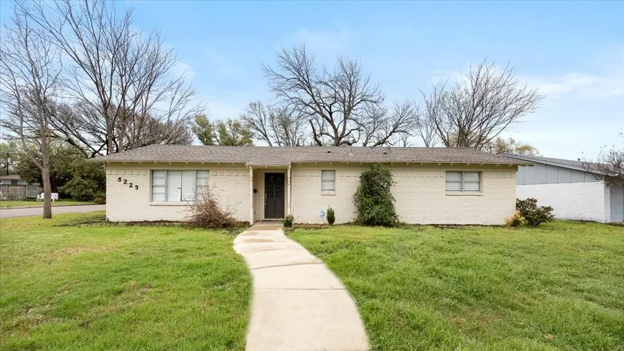5229 Rutland Avenue, Fort Worth, TX 76133 - #2