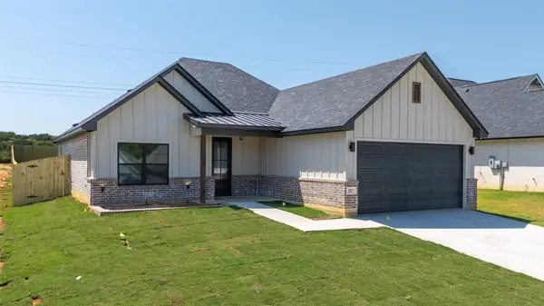 207 Sides Boulevard, Bullard, TX 75757