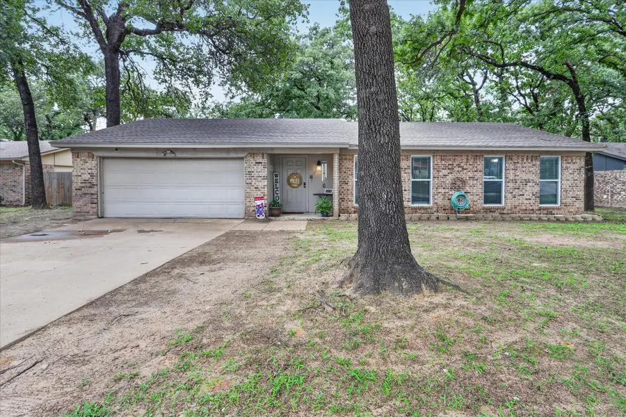 728 Lake Crest Parkway, Azle, TX 76020 - #3