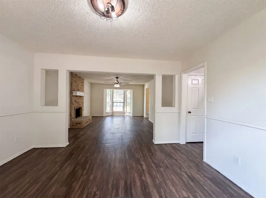 3805 Brookfield Drive, Arlington, TX 76001 - #3