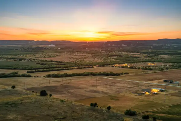 125 Southern Valley Drive, Tuscola, TX 79562