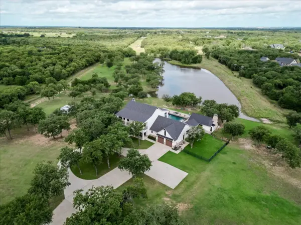 1340 Lacy Drive, Lipan, TX 76462