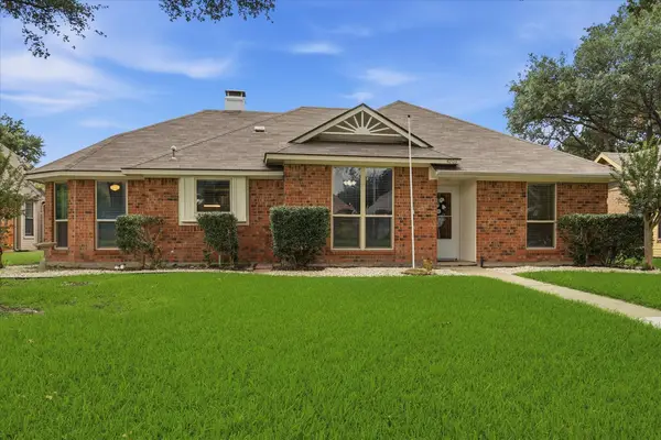 4203 Meadow Ridge Drive, Carrollton, TX 75010