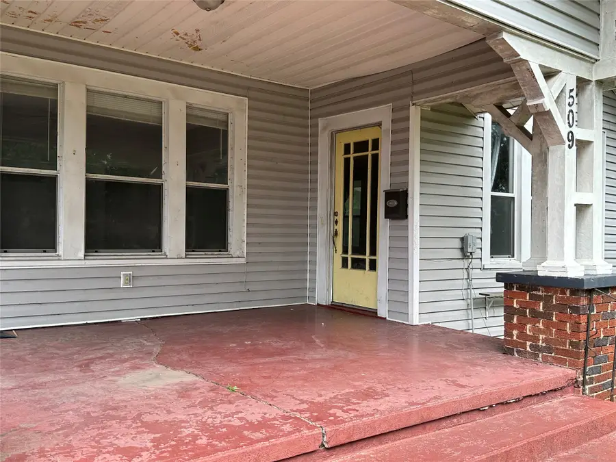 509 N Ross Avenue, Mexia, TX 76667 - #2