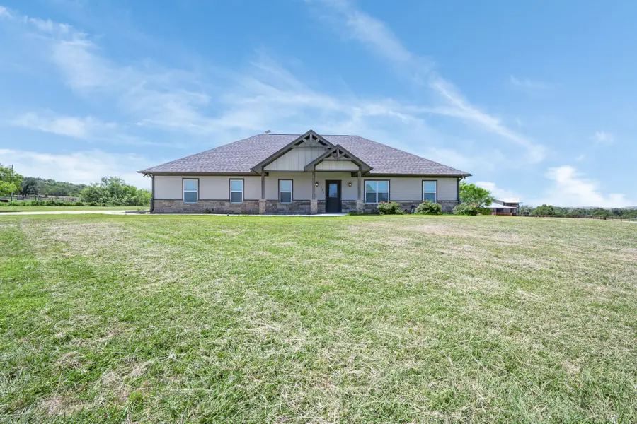 335 Remuda Trail, Stephenville, TX 76401 - #3