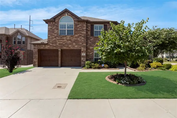 964 Wellington Drive, Lewisville, TX 75067