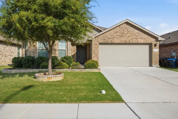 3212 Quiet Valley Road, Fort Worth, TX 76123