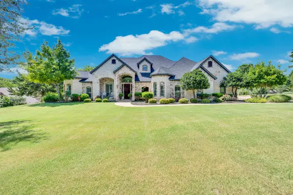 3840 Angela Court, Midlothian, TX 76065