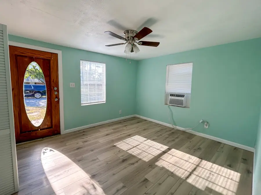 1104 N Mill Street, Bowie, TX 76230 - #2
