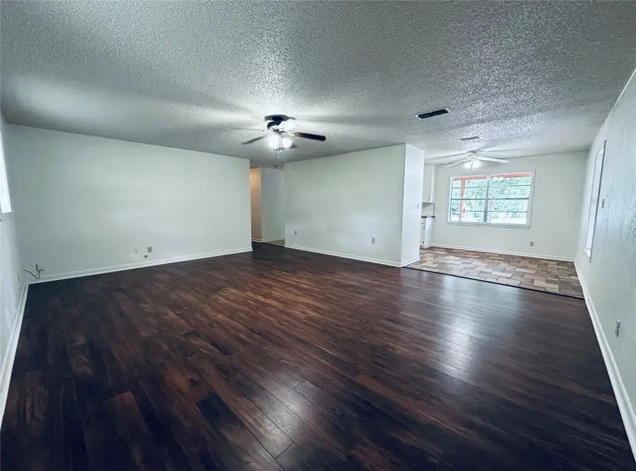 303 N Victor Street, Comanche, TX 76442 - #3