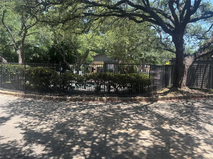 7456 E Northwest Highway #125, Dallas, TX 75231 - #3