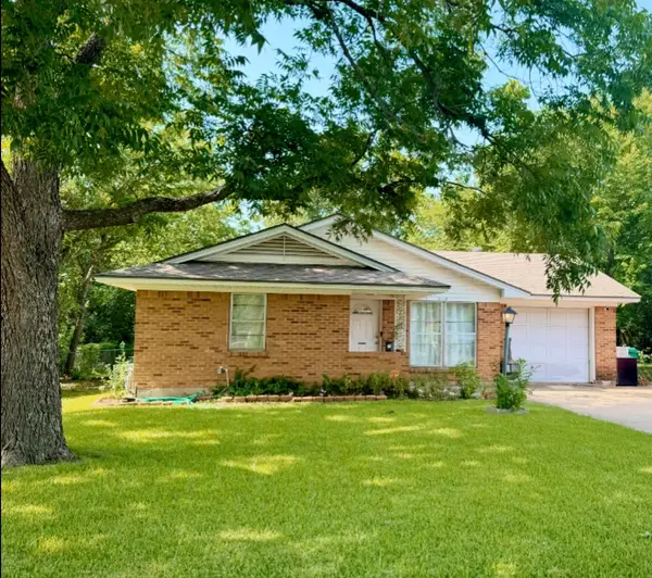 1112 Laguna Drive, Denton, TX 76209