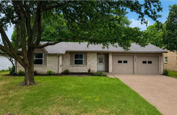 1221 Greenway Drive, Mesquite, TX 75149