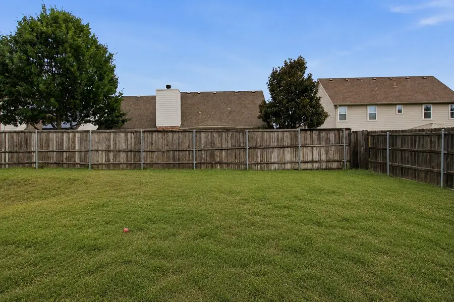 519 Mattie Lane, Lake Dallas, TX 75065 - #3