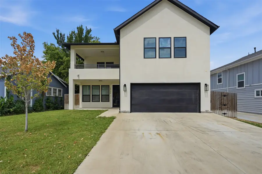 2732 Livingston Avenue, Fort Worth, TX 76110 - #2