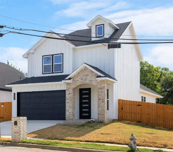 2133 Amanda Avenue, Fort Worth, TX 76105