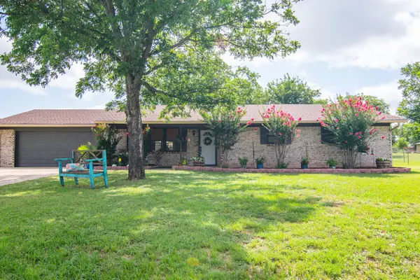 105 Greentree Circle, Early, TX 76802