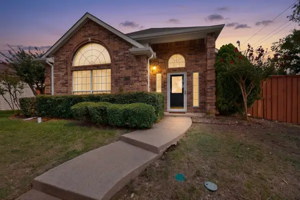 2702 Garden Springs Drive, Richardson, TX 75082