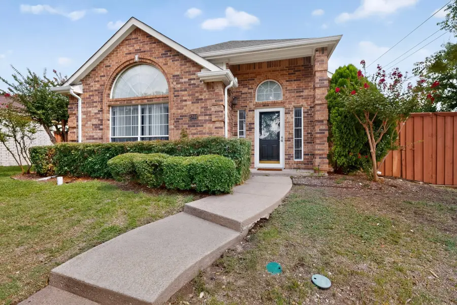 2702 Garden Springs Drive, Richardson, TX 75082 - #2