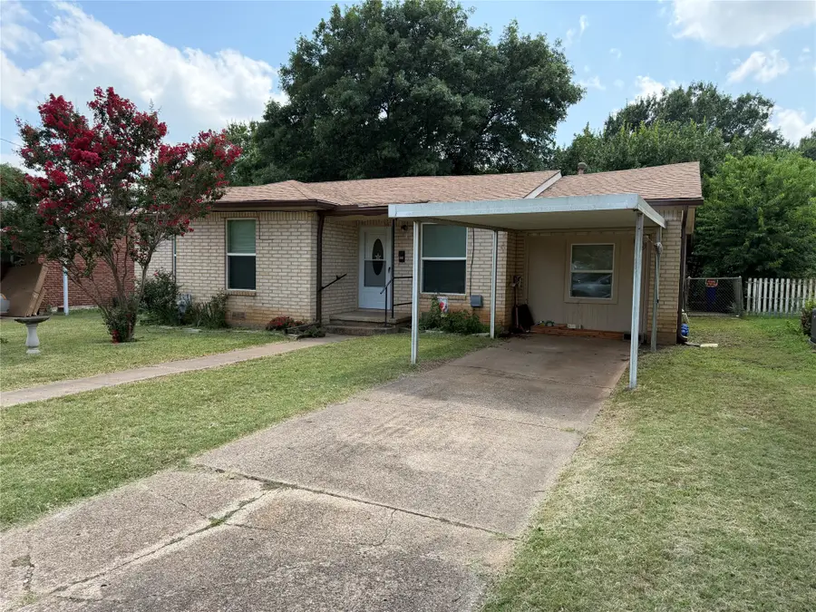 809 S Van Buren, McGregor, TX 76657 - #3