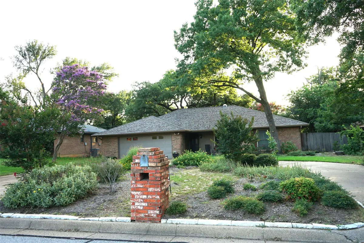 2504 Avonhill Drive, Arlington, TX 76015 - #1