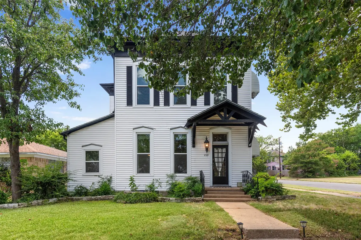 930 W Sears Street, Denison, TX 75020 - #1
