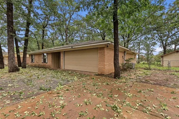 135 46th Street Sw, Paris, TX 75460
