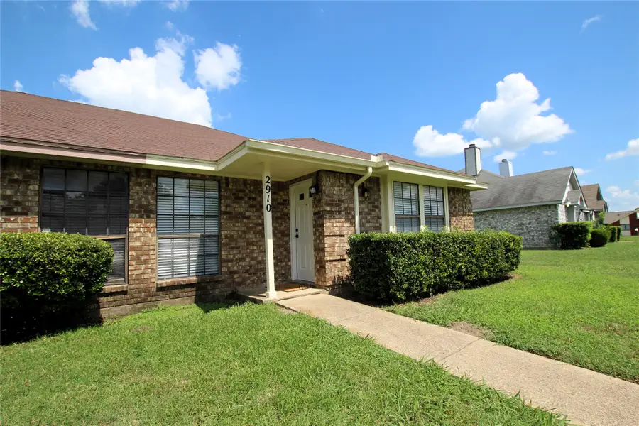 2910 Tanglewood Drive, Lancaster, TX 75134 - #3
