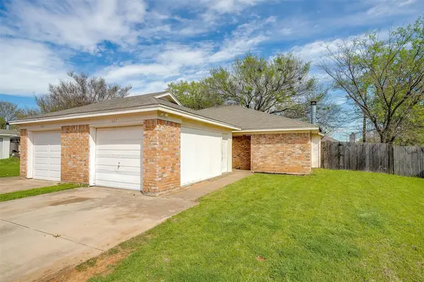 1025 Irene Street, Burleson, TX 76028
