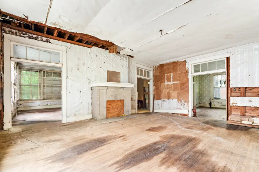 946 S Church Street, Paris, TX 75460 - #3
