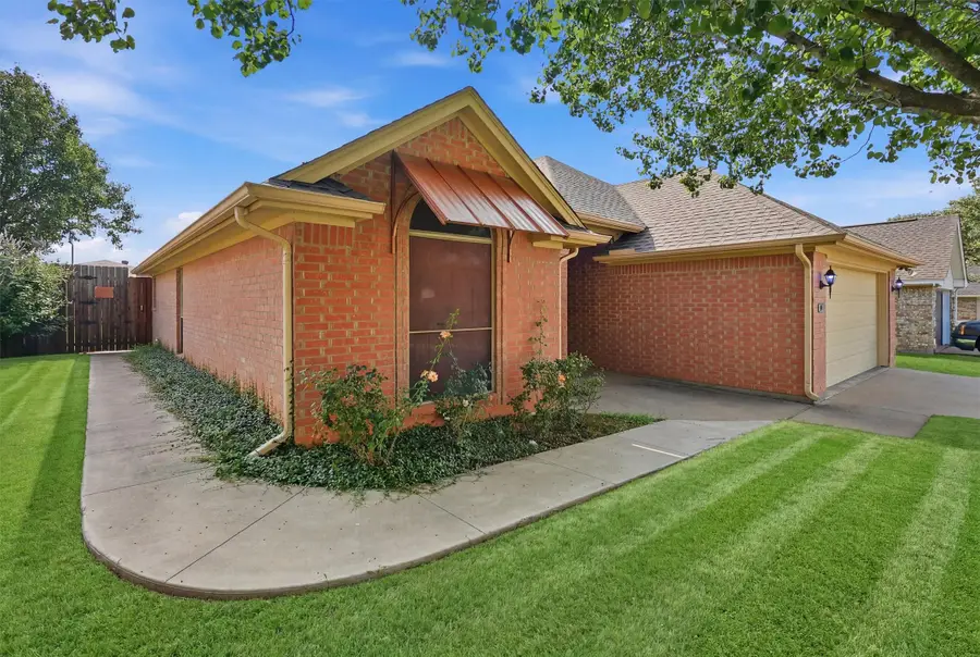 708 Hillcrest Drive, Cleburne, TX 76033 - #2