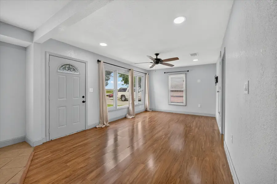 2344 Beaumont Street, Fort Worth, TX 76106 - #3