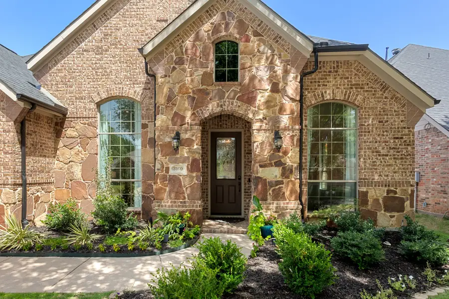 8160 Holliday Road, Lantana, TX 76226 - #2