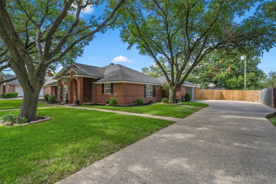112 Briar Ridge Drive, Hewitt, TX 76643 - #2
