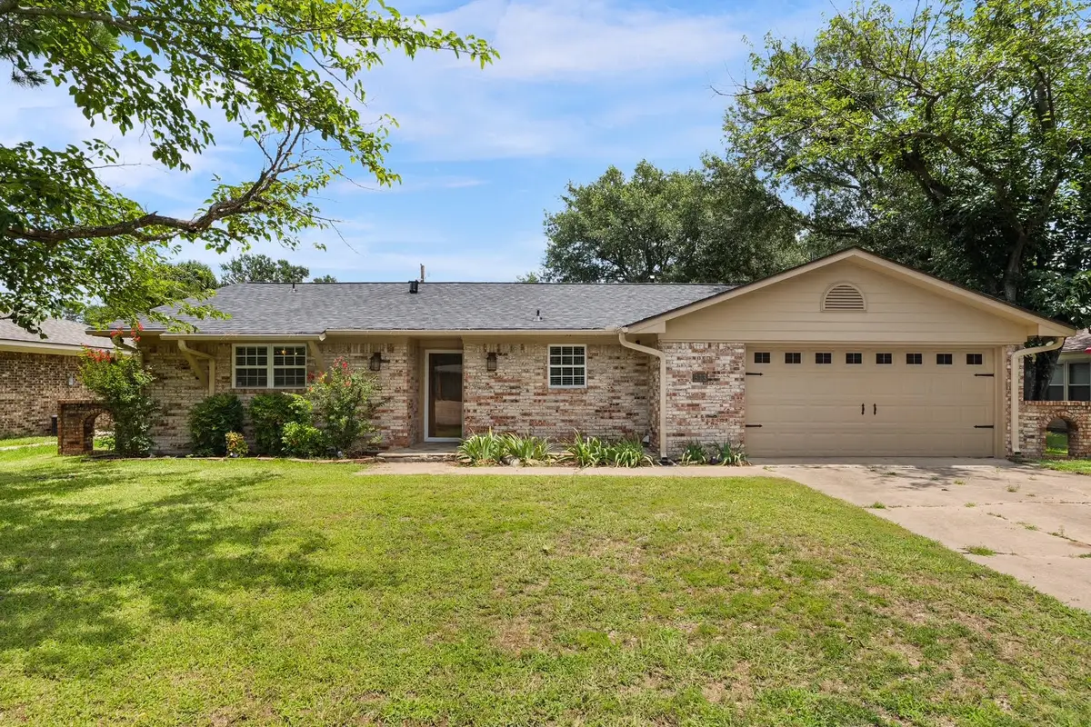 513 Quail Run Street, Greenville, TX 75402 - #1